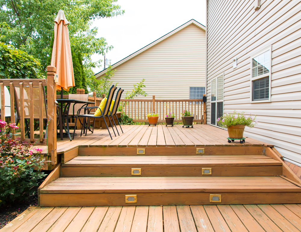 wood deck builder outdoor